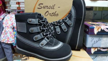 Сурсил-Орто (лечебная антивальгусная обувь) Ботинки Сапоги на байке высокие берцы демисезон 23-211 Черный  (5098)